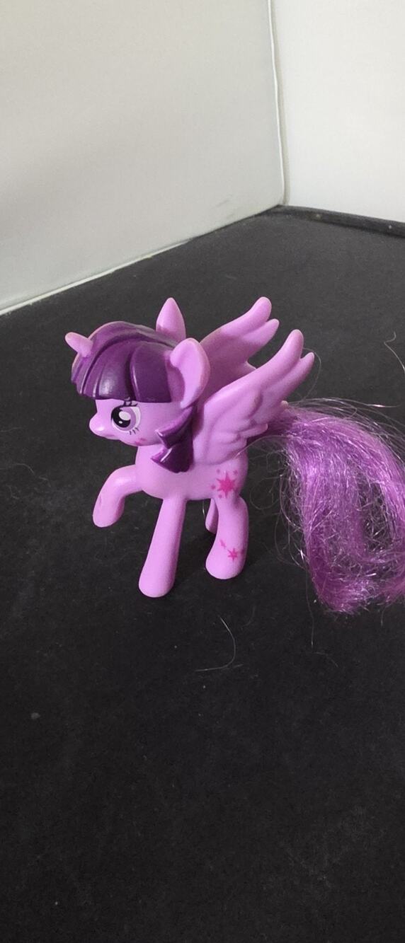 Hasbro My Little Pony Twilight Sparkle Purple Plastic Horse Action Figure